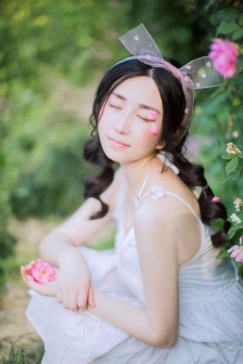 鞠婧祎哭着说不能深入了的视频
